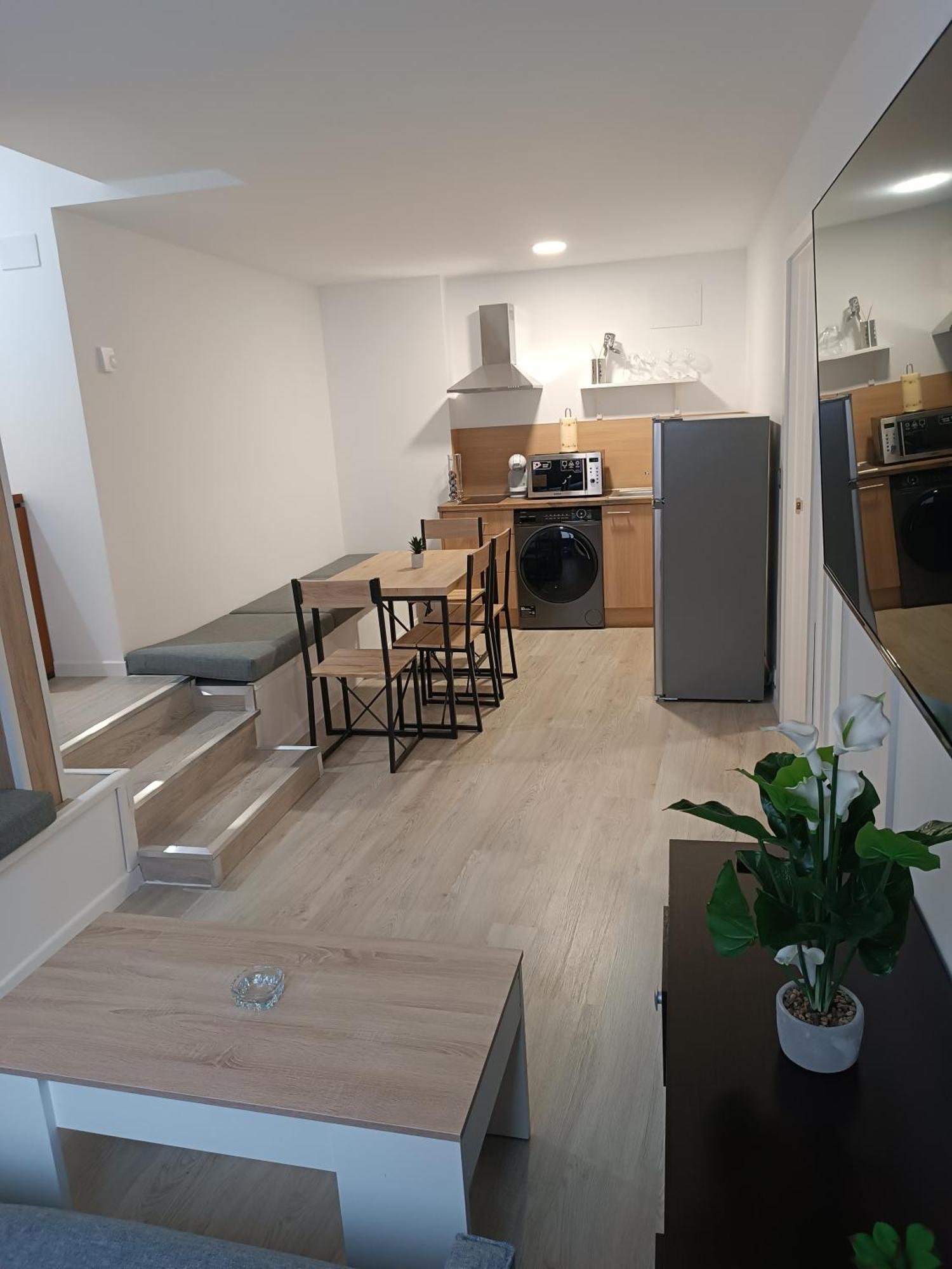 Apartamentos Turisticos Avila Puerta De San Isidro 1-4 Exteriör bild