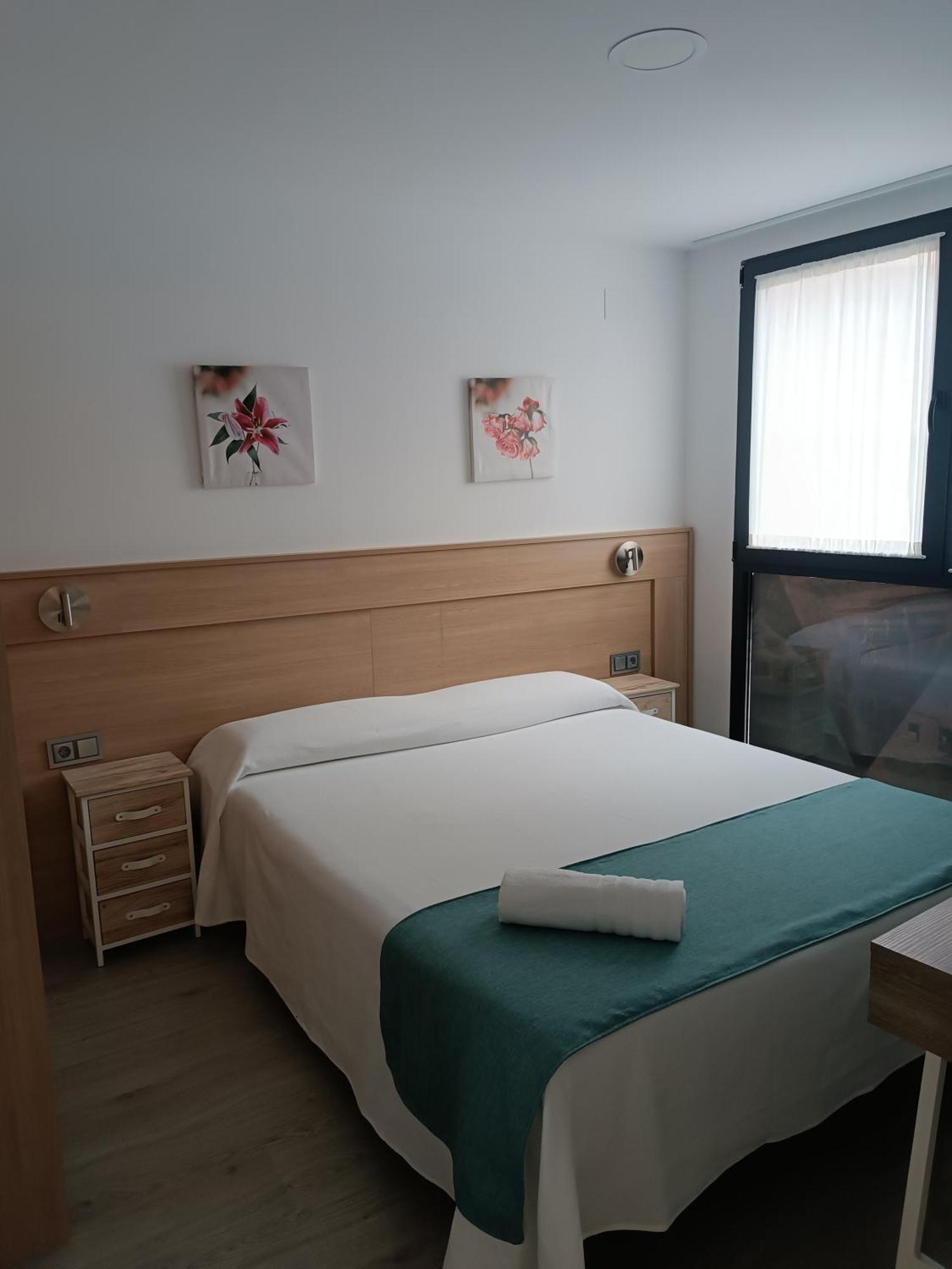Apartamentos Turisticos Avila Puerta De San Isidro 1-4 Exteriör bild
