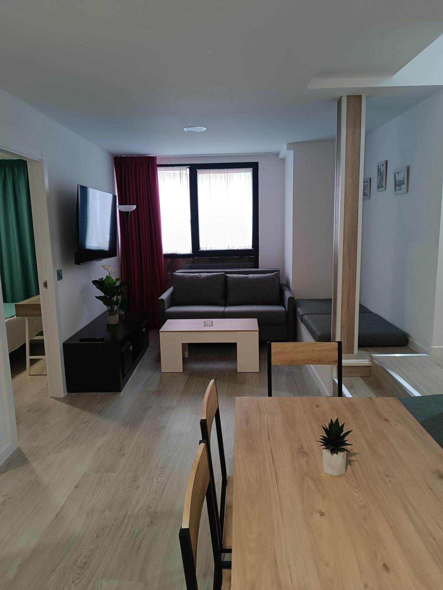 Apartamentos Turisticos Avila Puerta De San Isidro 1-4 Exteriör bild